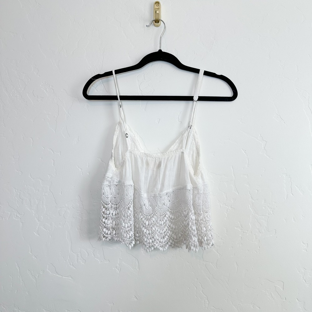 Hollister | Lace Eyelet 100% Cotton V-Neck Peplum Cami Top in White - Picture 2 of 4